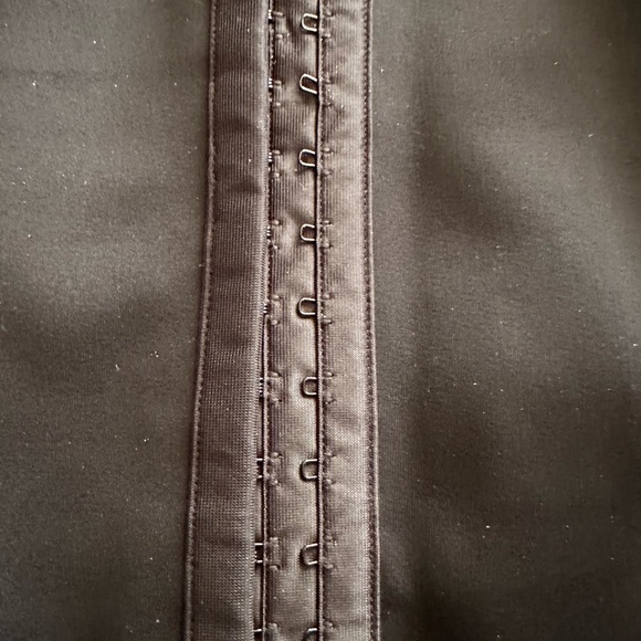 Skims Waist Trainer Size 4X - Picture 4 of 5